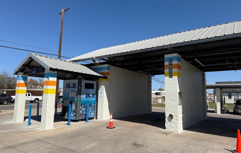 Lucky Duck Auto Wash, a self-serve car wash on Broadway Avenue at the North Beach Street signal in Haltom City, Texas