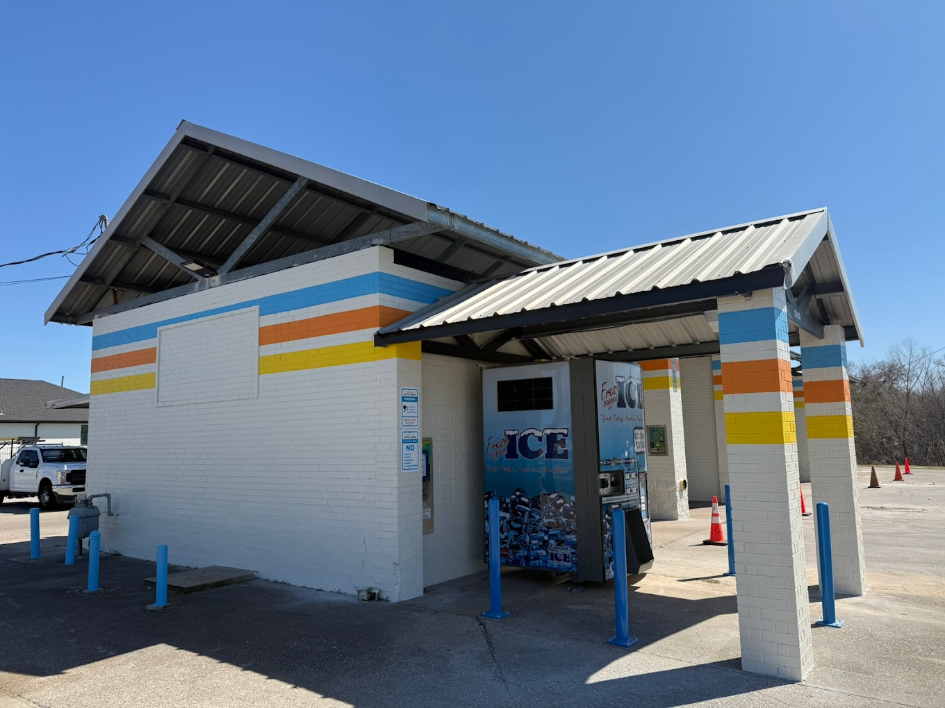 Ice and vending
